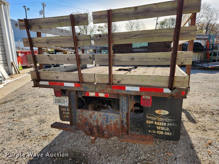 image for item JB9726 2004 Ford F650 Super Duty XL  flatbed truck