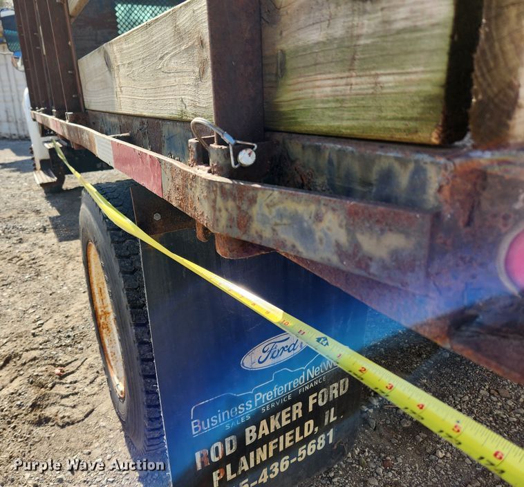 image for item JB9726 2004 Ford F650 Super Duty XL  flatbed truck