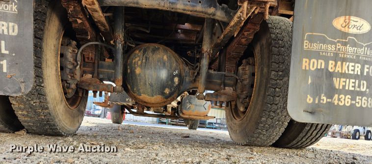 image for item JB9726 2004 Ford F650 Super Duty XL  flatbed truck