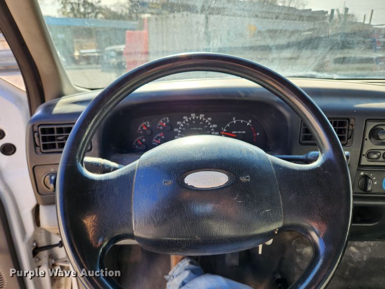 image for item JB9726 2004 Ford F650 Super Duty XL  flatbed truck