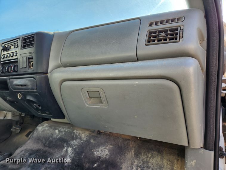 image for item JB9726 2004 Ford F650 Super Duty XL  flatbed truck