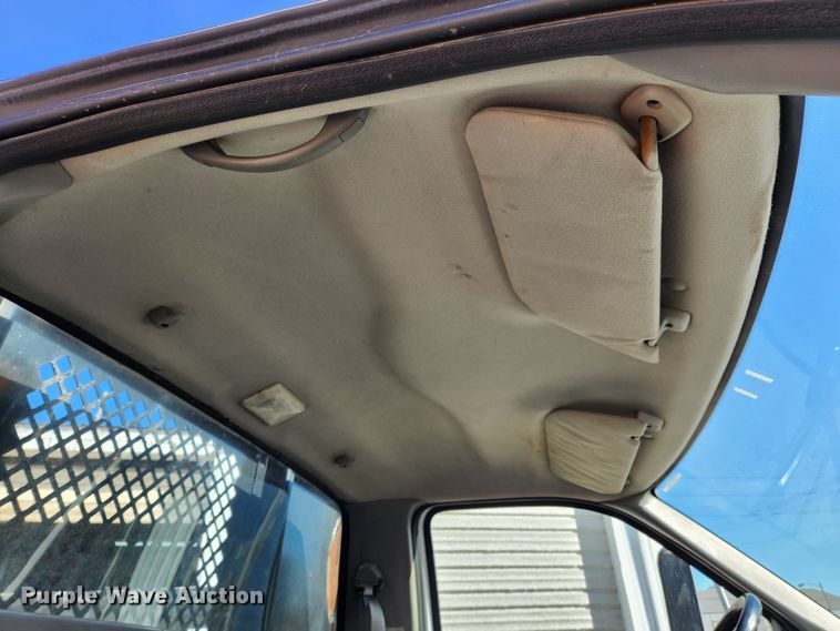 image for item JB9726 2004 Ford F650 Super Duty XL  flatbed truck