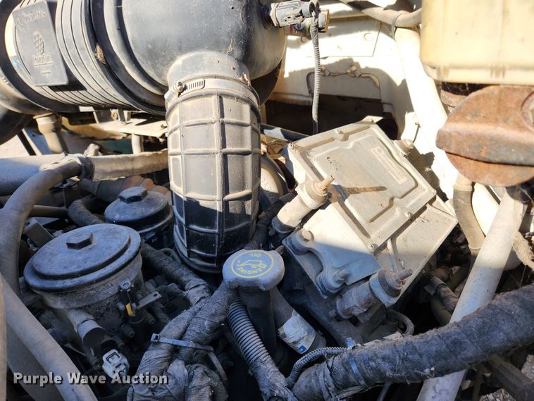 image for item JB9726 2004 Ford F650 Super Duty XL  flatbed truck