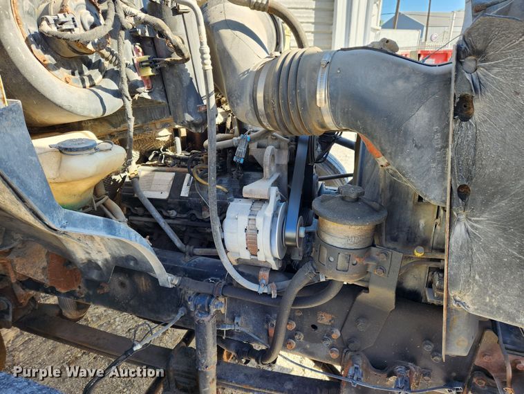 image for item JB9726 2004 Ford F650 Super Duty XL  flatbed truck