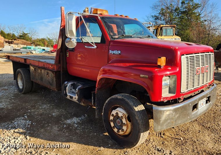 image for item JB9730 1990 GMC TopKick C6000  flatbed truck
