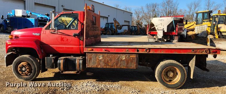 image for item JB9730 1990 GMC TopKick C6000  flatbed truck
