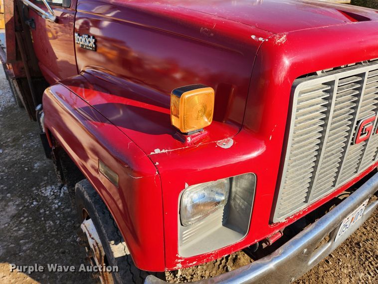 image for item JB9730 1990 GMC TopKick C6000  flatbed truck