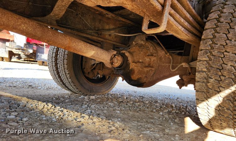 image for item JB9730 1990 GMC TopKick C6000  flatbed truck