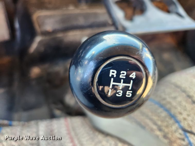 image for item JB9730 1990 GMC TopKick C6000  flatbed truck