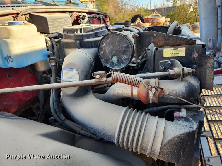 image for item JB9730 1990 GMC TopKick C6000  flatbed truck