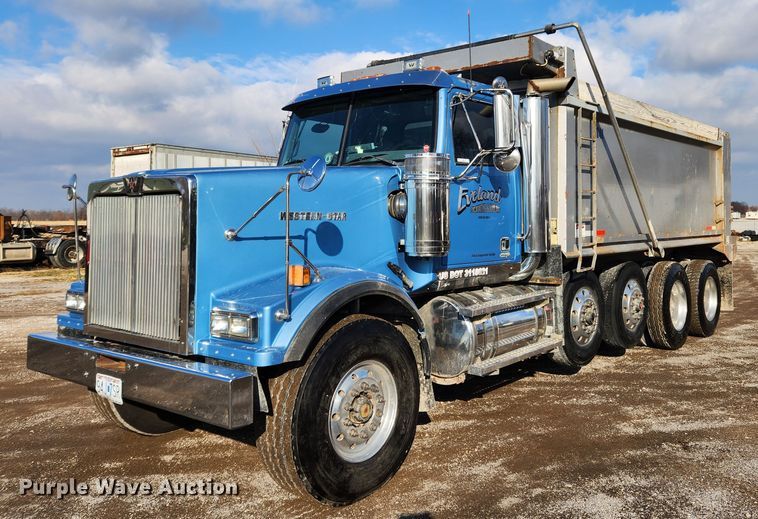 image for item JB9753 2007 Western Star 4900FA  dump truck