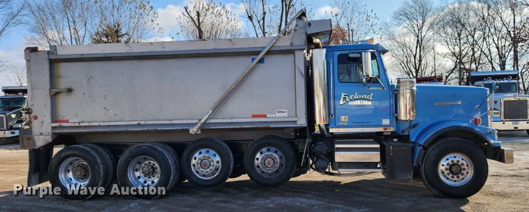 image for item JB9753 2007 Western Star 4900FA  dump truck