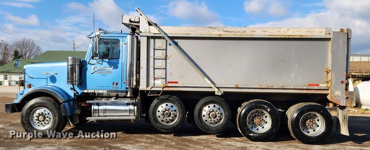 image for item JB9753 2007 Western Star 4900FA  dump truck