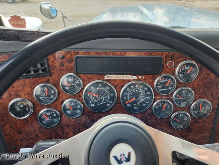 image for item JB9753 2007 Western Star 4900FA  dump truck