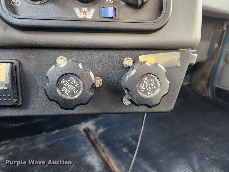 image for item JB9753 2007 Western Star 4900FA  dump truck