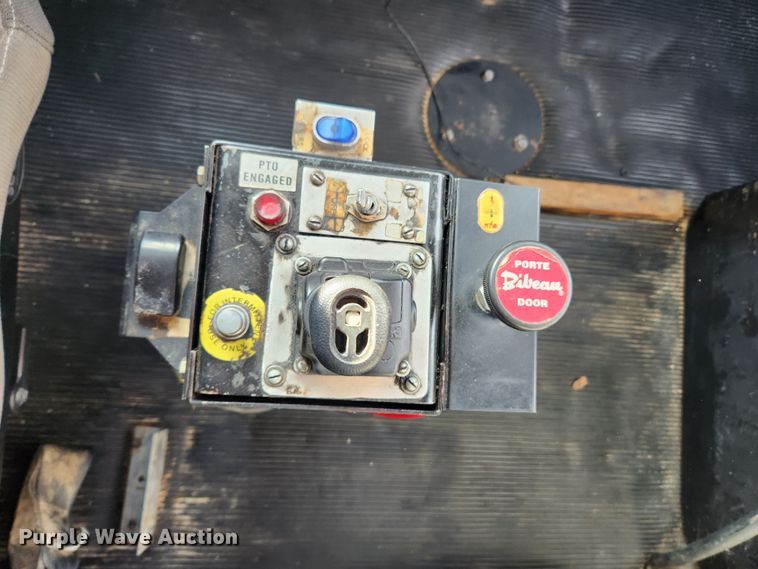 image for item JB9753 2007 Western Star 4900FA  dump truck