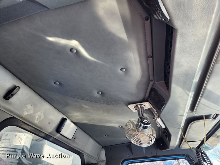 image for item JB9753 2007 Western Star 4900FA  dump truck