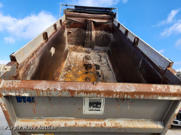 image for item JB9753 2007 Western Star 4900FA  dump truck