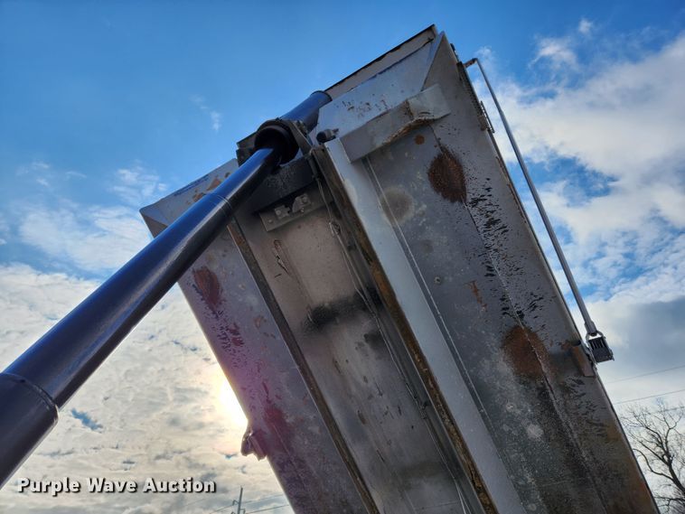 image for item JB9753 2007 Western Star 4900FA  dump truck