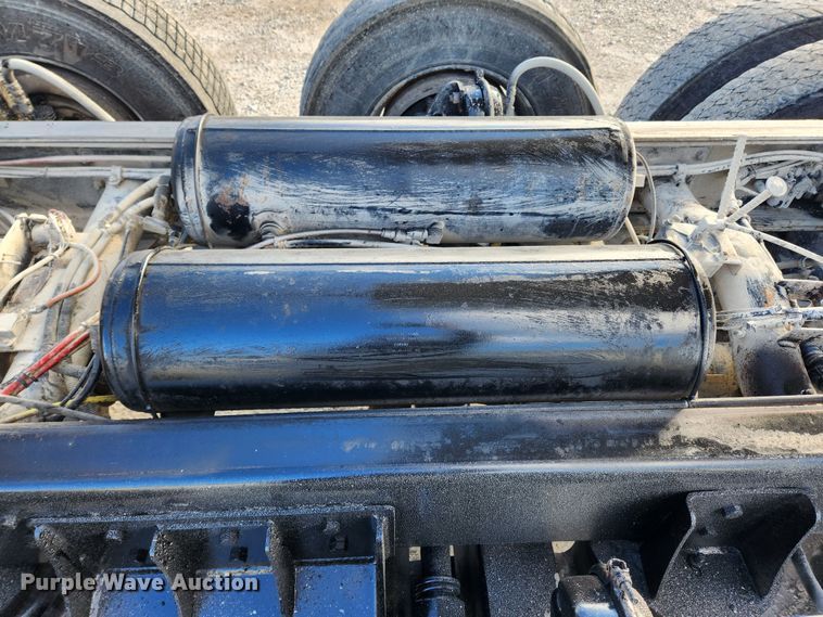 image for item JB9753 2007 Western Star 4900FA  dump truck