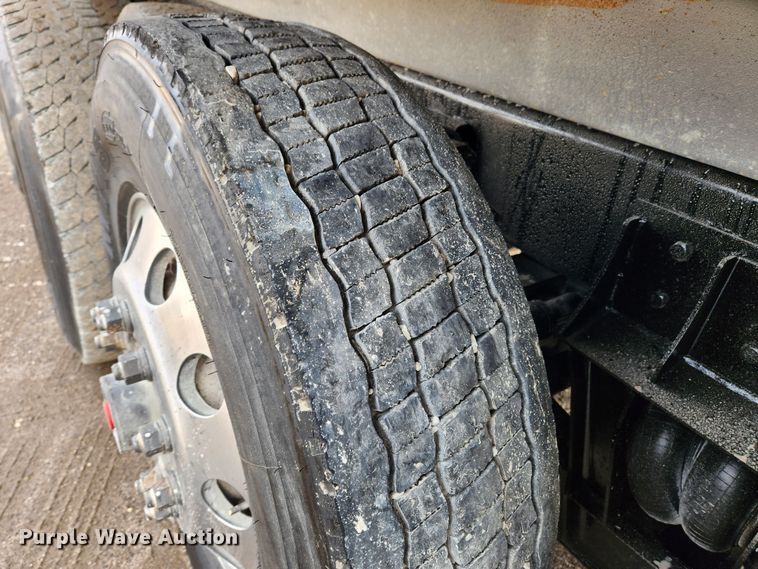 image for item JB9753 2007 Western Star 4900FA  dump truck