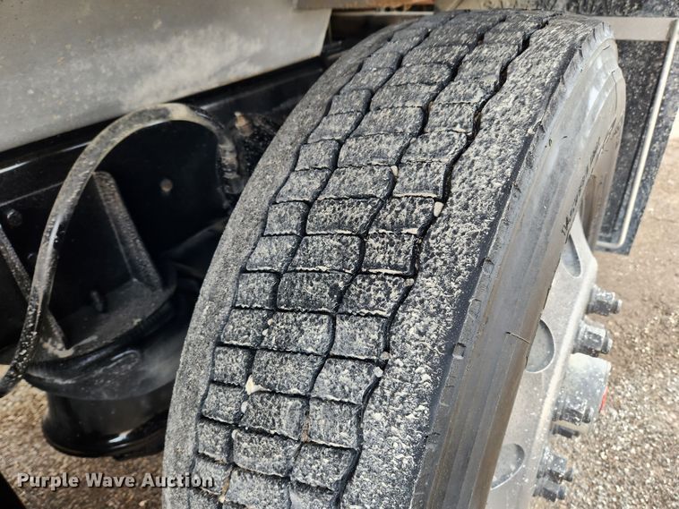 image for item JB9753 2007 Western Star 4900FA  dump truck