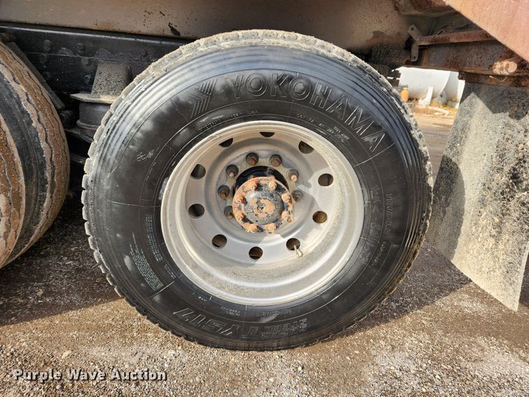 image for item JB9753 2007 Western Star 4900FA  dump truck