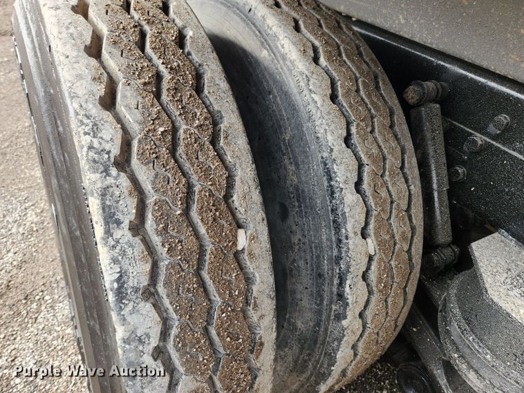 image for item JB9753 2007 Western Star 4900FA  dump truck