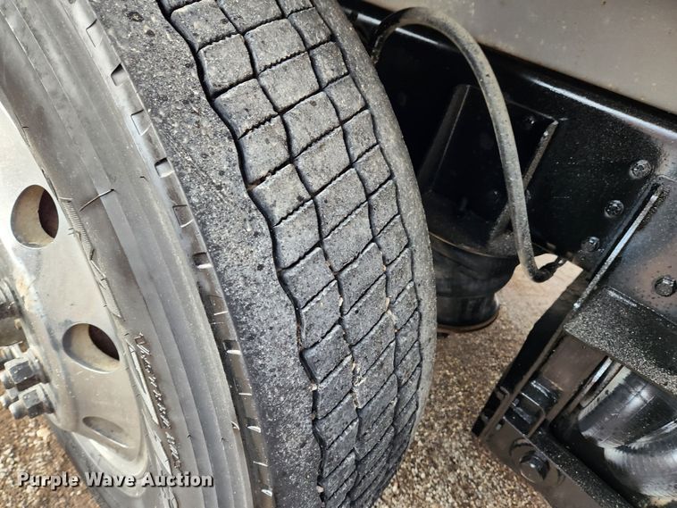 image for item JB9753 2007 Western Star 4900FA  dump truck