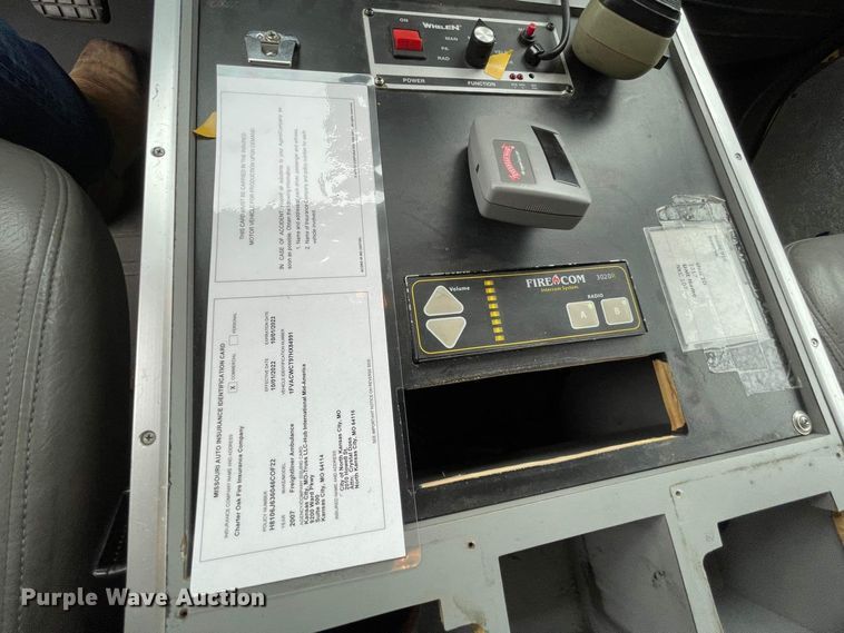 image for item JC9934 2007 Freightliner Business Class M2  ambulance