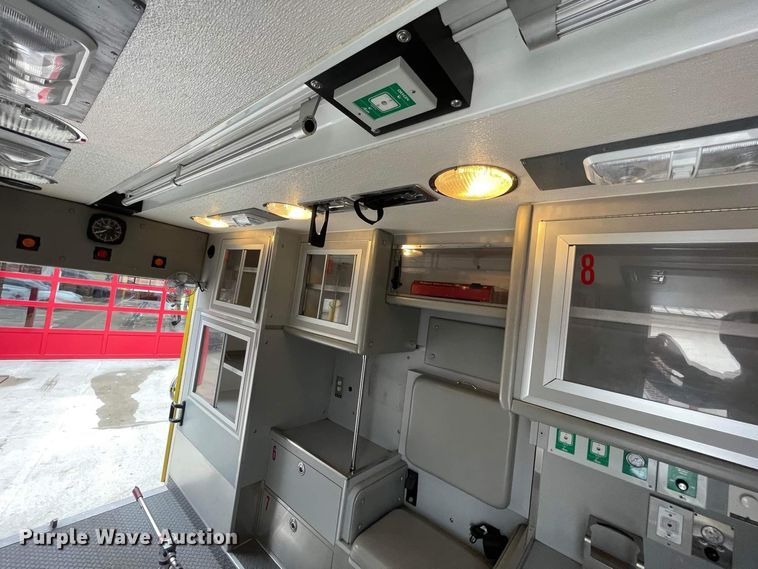 image for item JC9934 2007 Freightliner Business Class M2  ambulance