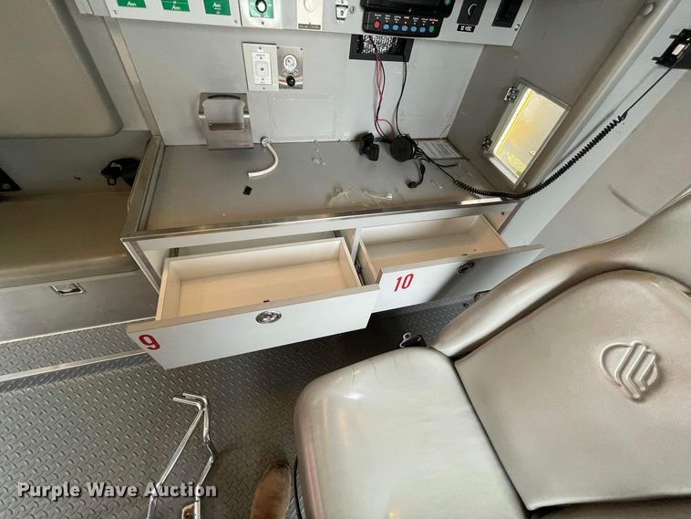 image for item JC9934 2007 Freightliner Business Class M2  ambulance