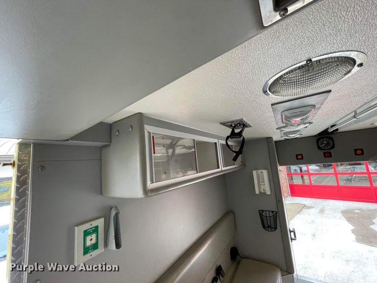 image for item JC9934 2007 Freightliner Business Class M2  ambulance