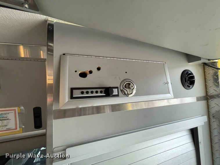 image for item JC9934 2007 Freightliner Business Class M2  ambulance