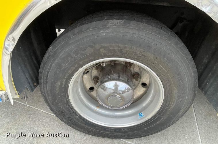 image for item JC9934 2007 Freightliner Business Class M2  ambulance