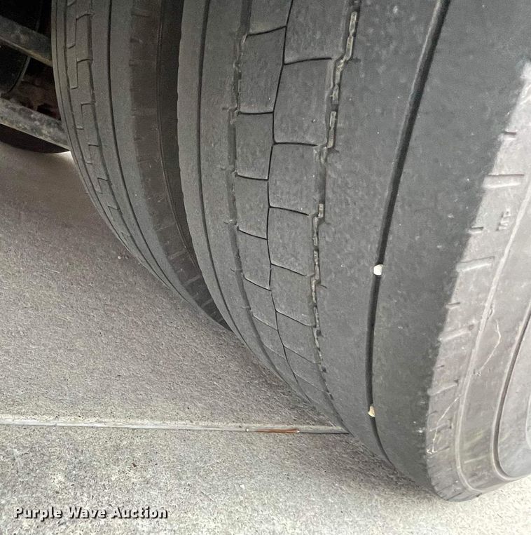 image for item JC9934 2007 Freightliner Business Class M2  ambulance