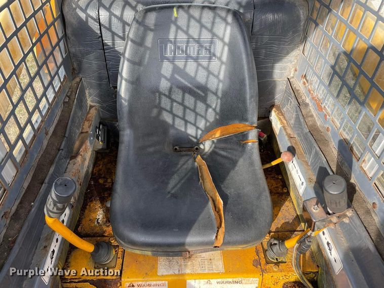 image for item JC9951 1994 Thomas T133S  skid steer loader