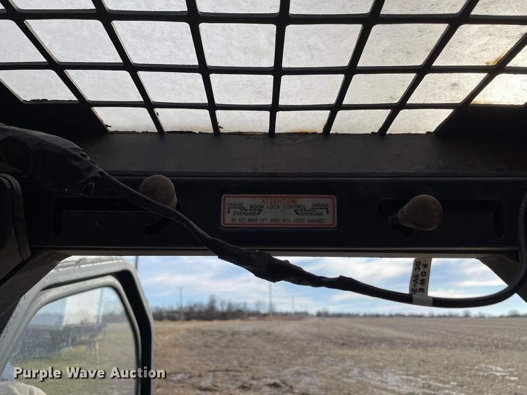 image for item JC9951 1994 Thomas T133S  skid steer loader