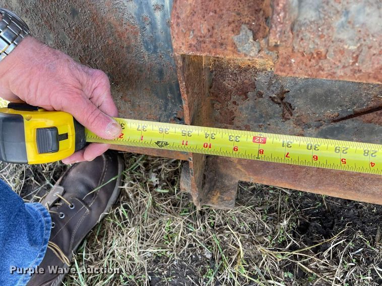 image for item JC9951 1994 Thomas T133S  skid steer loader