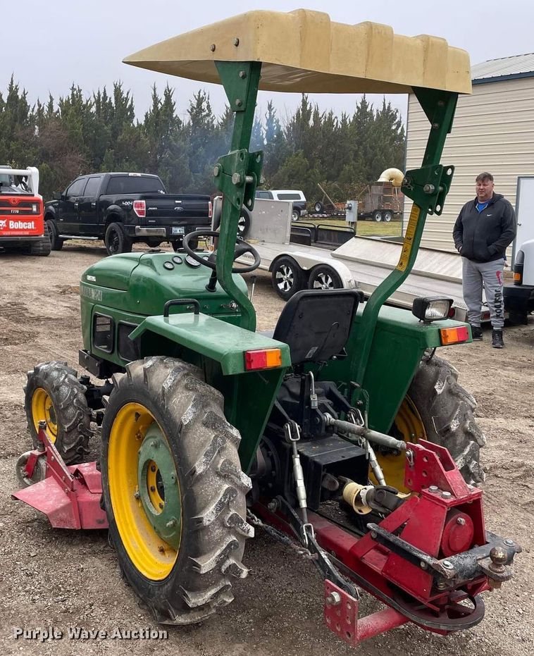 image for item JC9952 Jinma 204  MFWD tractor