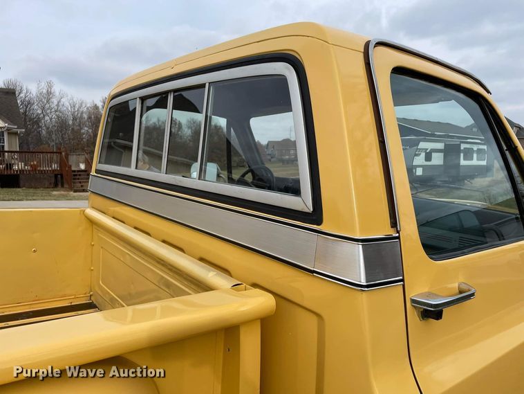 image for item JC9953 1977 Chevrolet K10  pickup truck