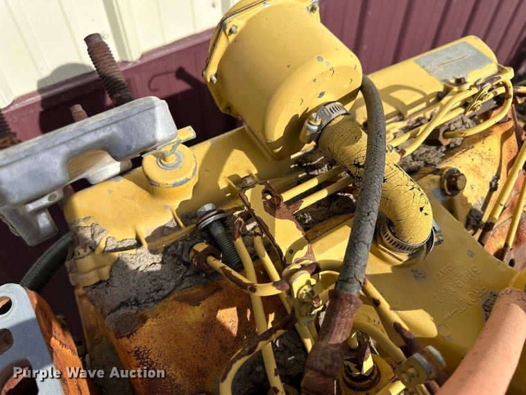 image for item JD9670 Caterpillar 3208  eight cylinder diesel engine