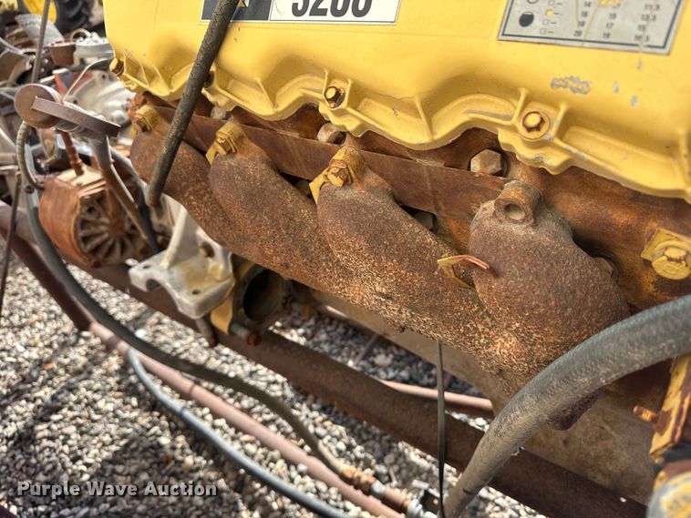 image for item JD9670 Caterpillar 3208  eight cylinder diesel engine