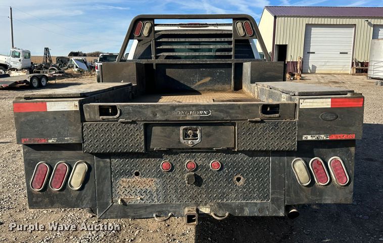 image for item JD9674 2013 Chevrolet Silverado 2500HD  Crew Cab flatbed truck