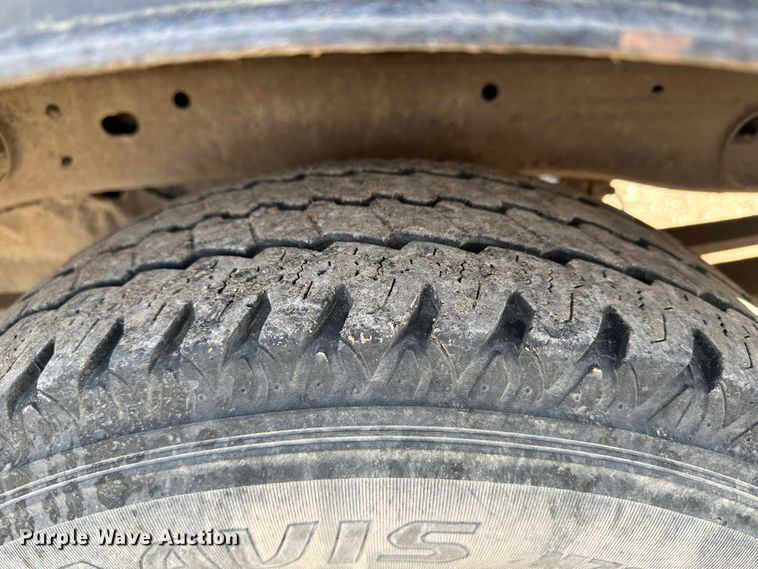 image for item JD9674 2013 Chevrolet Silverado 2500HD  Crew Cab flatbed truck