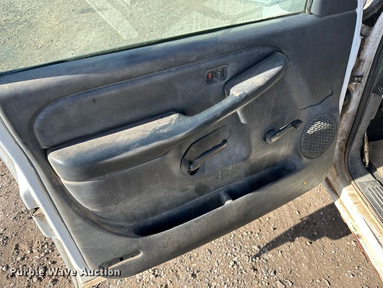 image for item JD9677 1999 Chevrolet Silverado 1500  Ext. Cab pickup truck