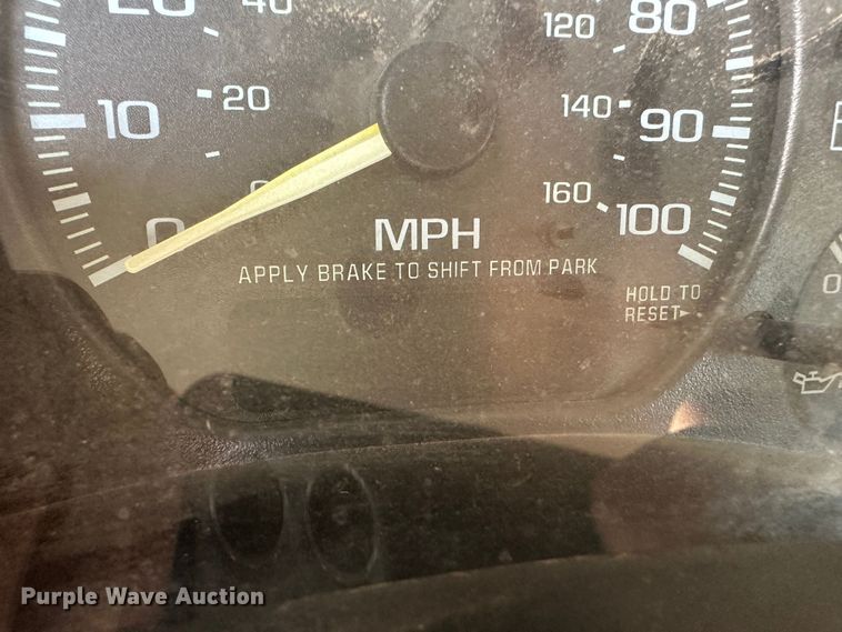 image for item JD9677 1999 Chevrolet Silverado 1500  Ext. Cab pickup truck