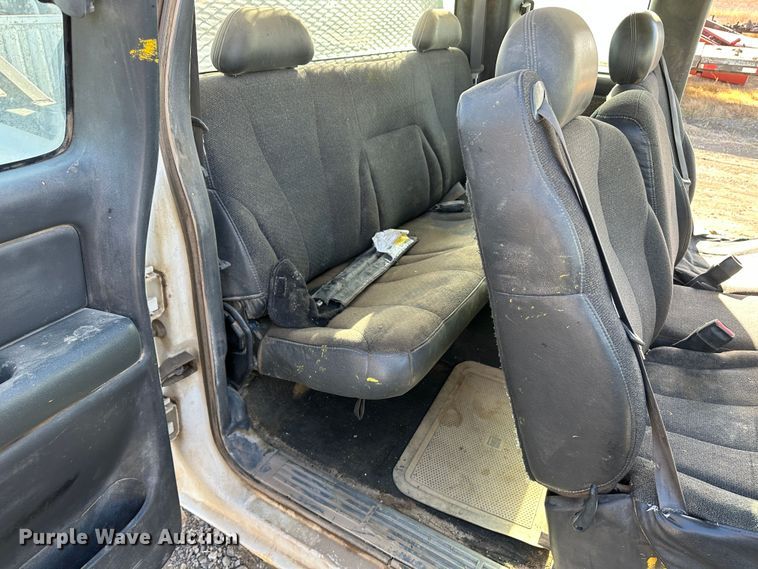 image for item JD9677 1999 Chevrolet Silverado 1500  Ext. Cab pickup truck