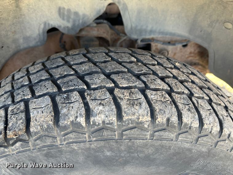 image for item JD9677 1999 Chevrolet Silverado 1500  Ext. Cab pickup truck