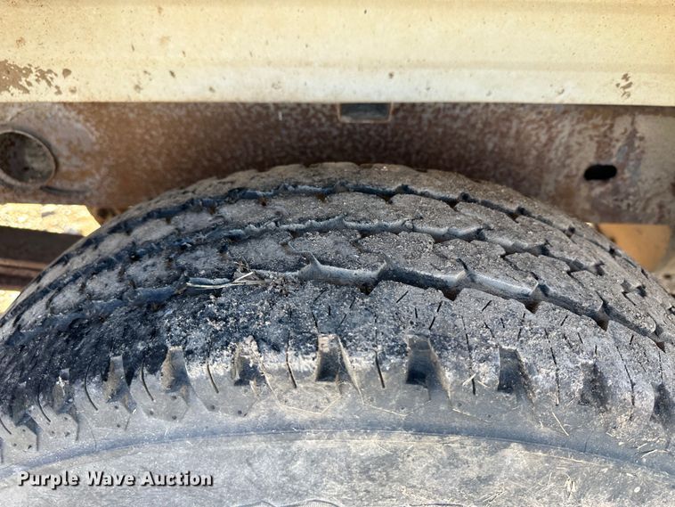 image for item JD9677 1999 Chevrolet Silverado 1500  Ext. Cab pickup truck